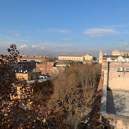 Il Nido Roma, Attico Ostiense רומא