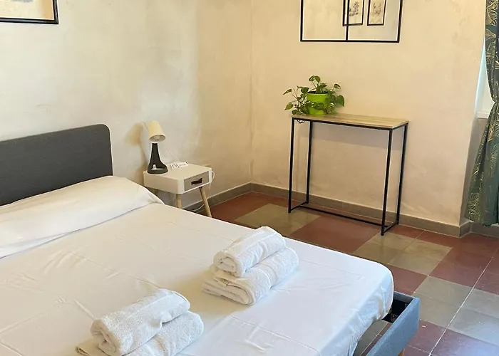 Il Nido Roma, Attico Ostiense